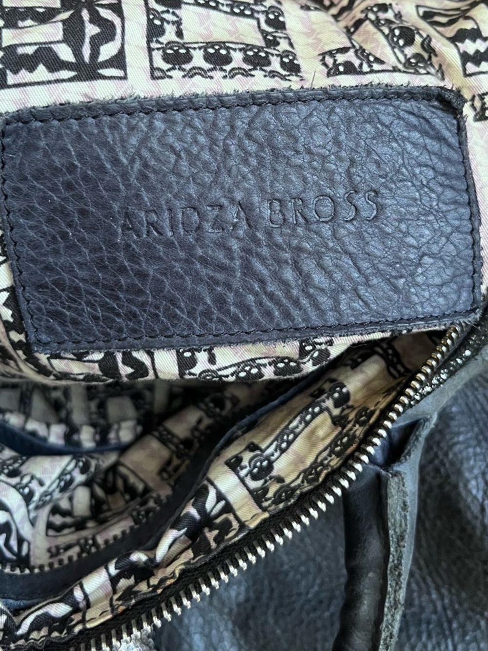 Aridza Bross leather handbag in a blue/grey with sparkle detailing - Picture 13 of 13